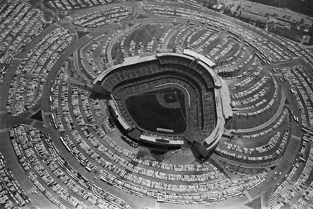 Aerial view of Dodger Stadium on opening day, 1962.
